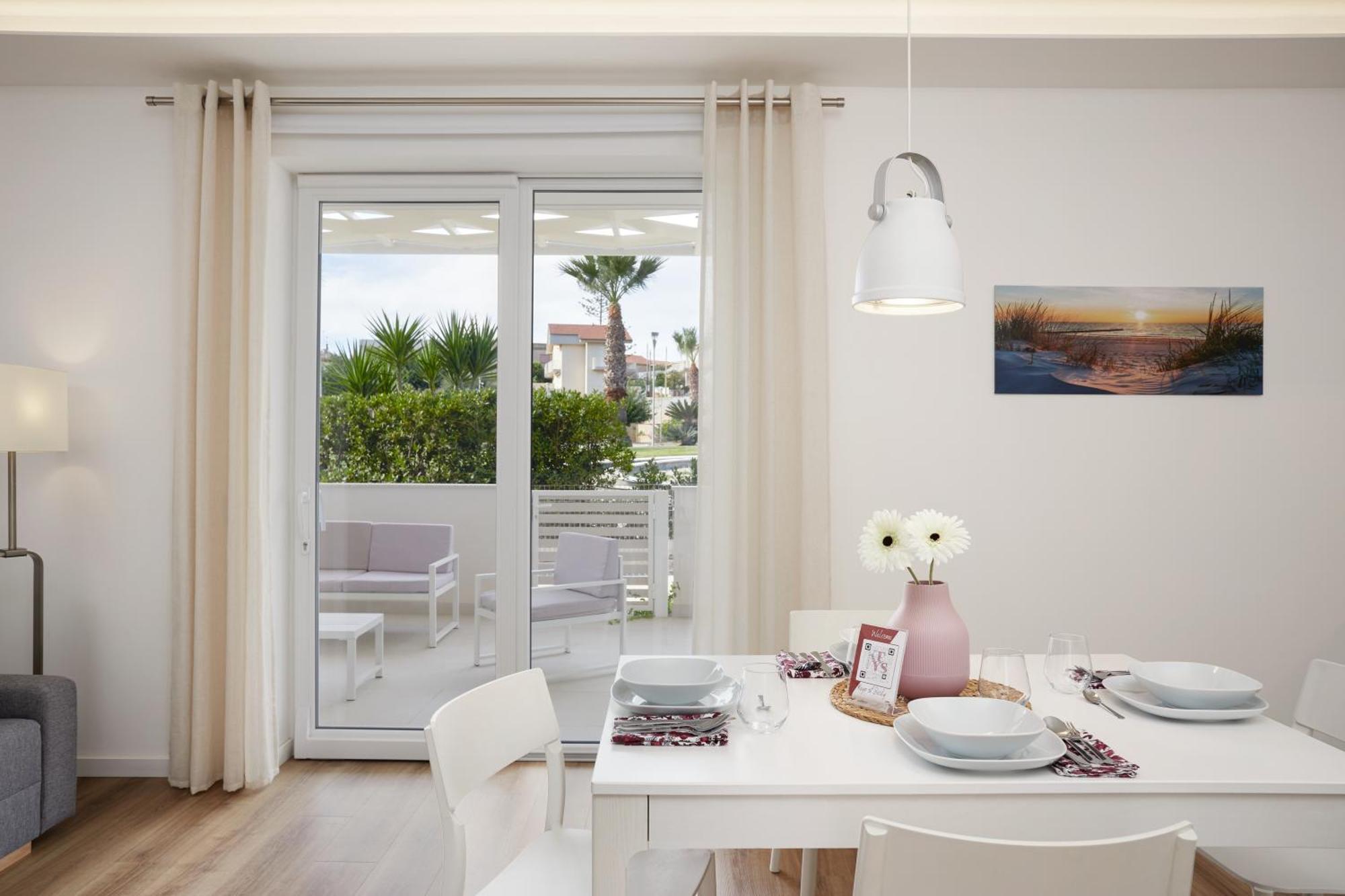 Keys Of Sicily - Residence "Sabbia" Sul Mare Марина-ді-Модіка Екстер'єр фото